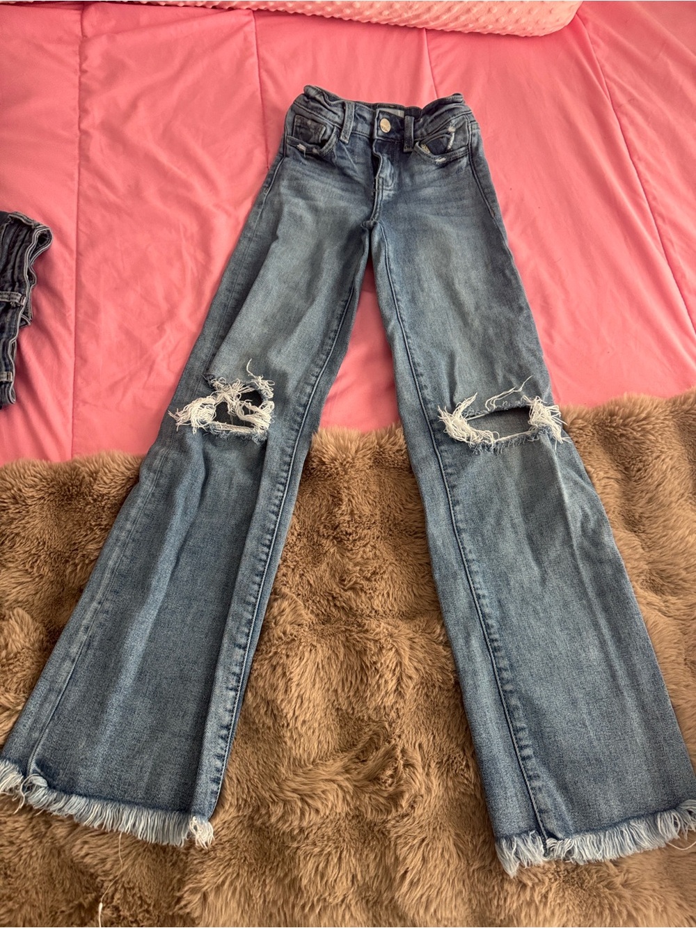 BKE youth Distressed Jeans. Size 7 youth
